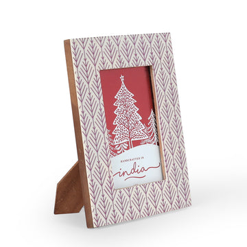 Lilac Leaf Pattern Photo Frame
